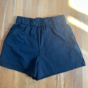 Lululemon Poplin Short